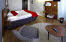 Copyright: : Stefan Bozic, Malmstensgatan 13, 331 40 Varnamo, sbozic@mac.com Scandic Varnamo, single, grand lit, standard